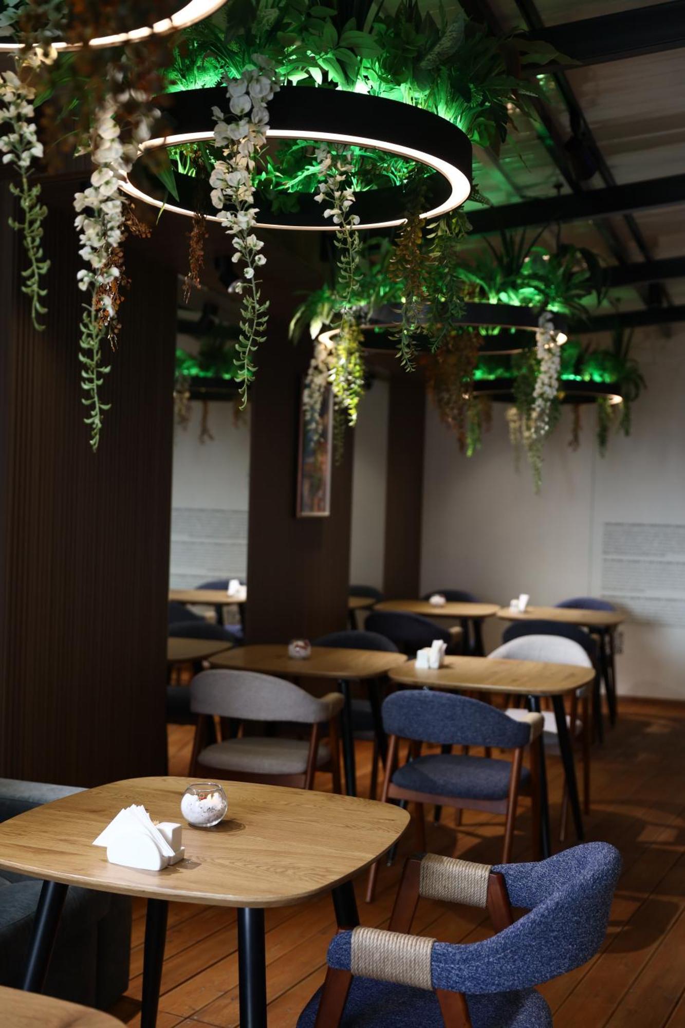 Graphica Tbilisi Hotel Extérieur photo