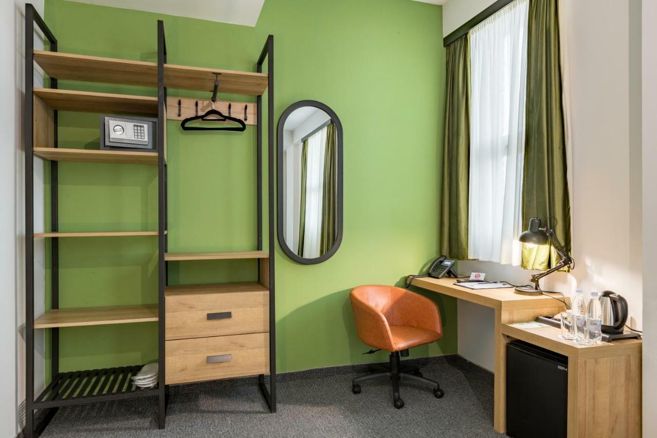 Graphica Tbilisi Hotel Extérieur photo